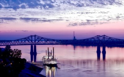 How does climate change affect inland waterway transport in the Mississippi river?